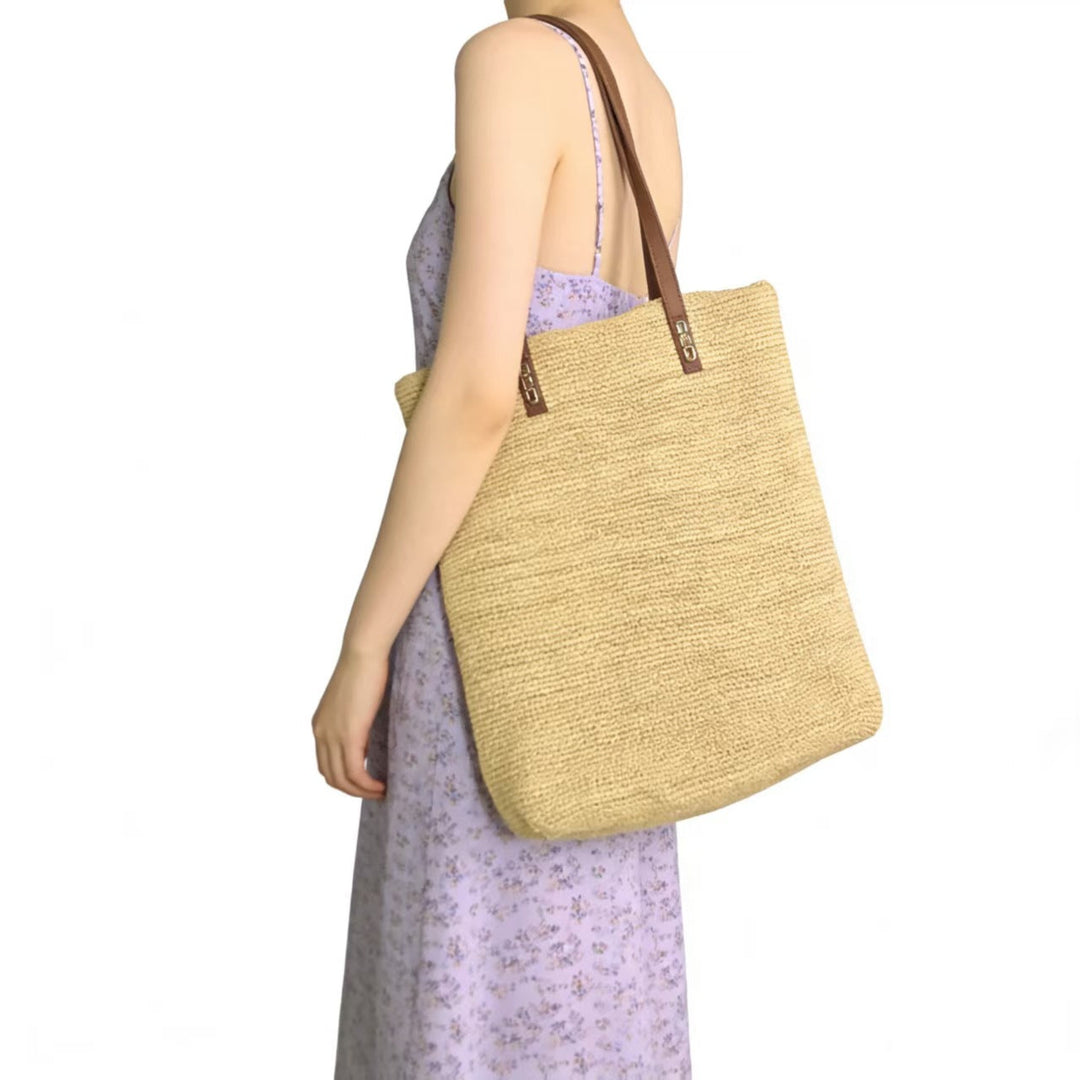 Handbag Made of Sustainably Woven Natural Material with Elegant Leather Handles Kalsten