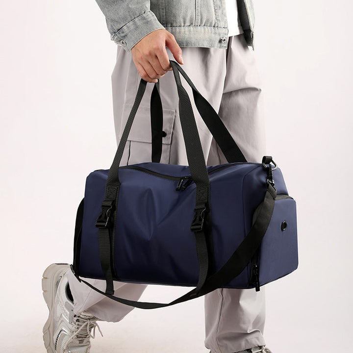 Sporty travel bag with individual compartment design and durable material Kalsten