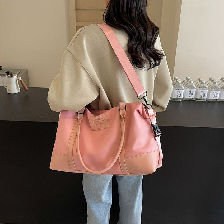 Sporty travel bag with comfortable compartments Kalsten