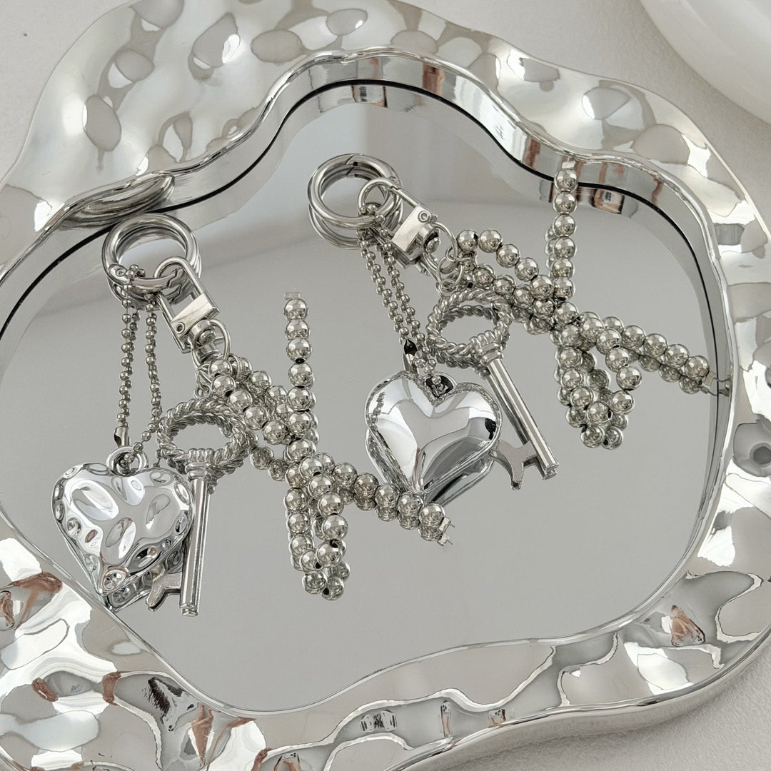 Elegant Heart-Shaped Keychain Kalsten