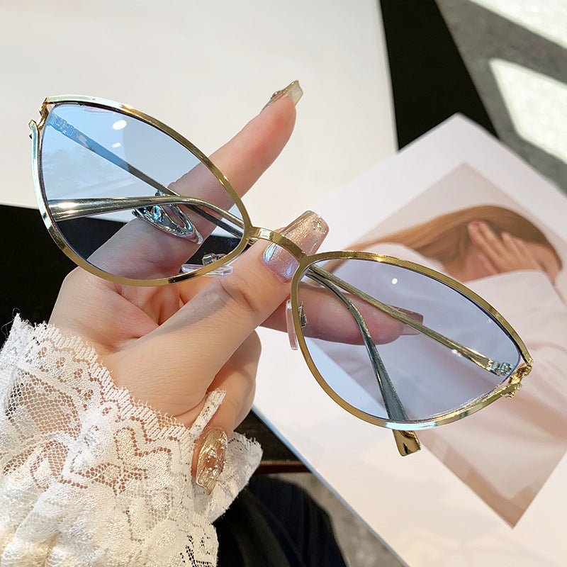 Ladies Cat-Eye Sunglasses with Elegant Metal Frame and UV Protection Kalsten