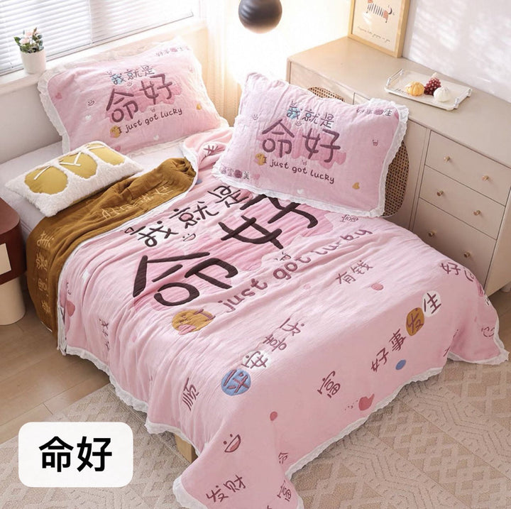 Women's bedspread with cute animal and fairy tale motif Kalsten