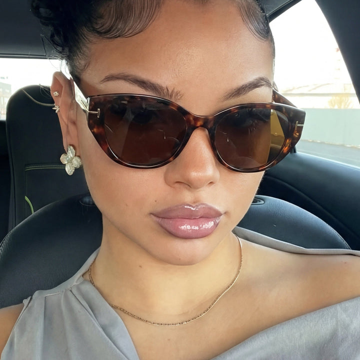 Women's Cat-Eye Sunglasses with Elegant Frame and Protective UV Filter Kalsten