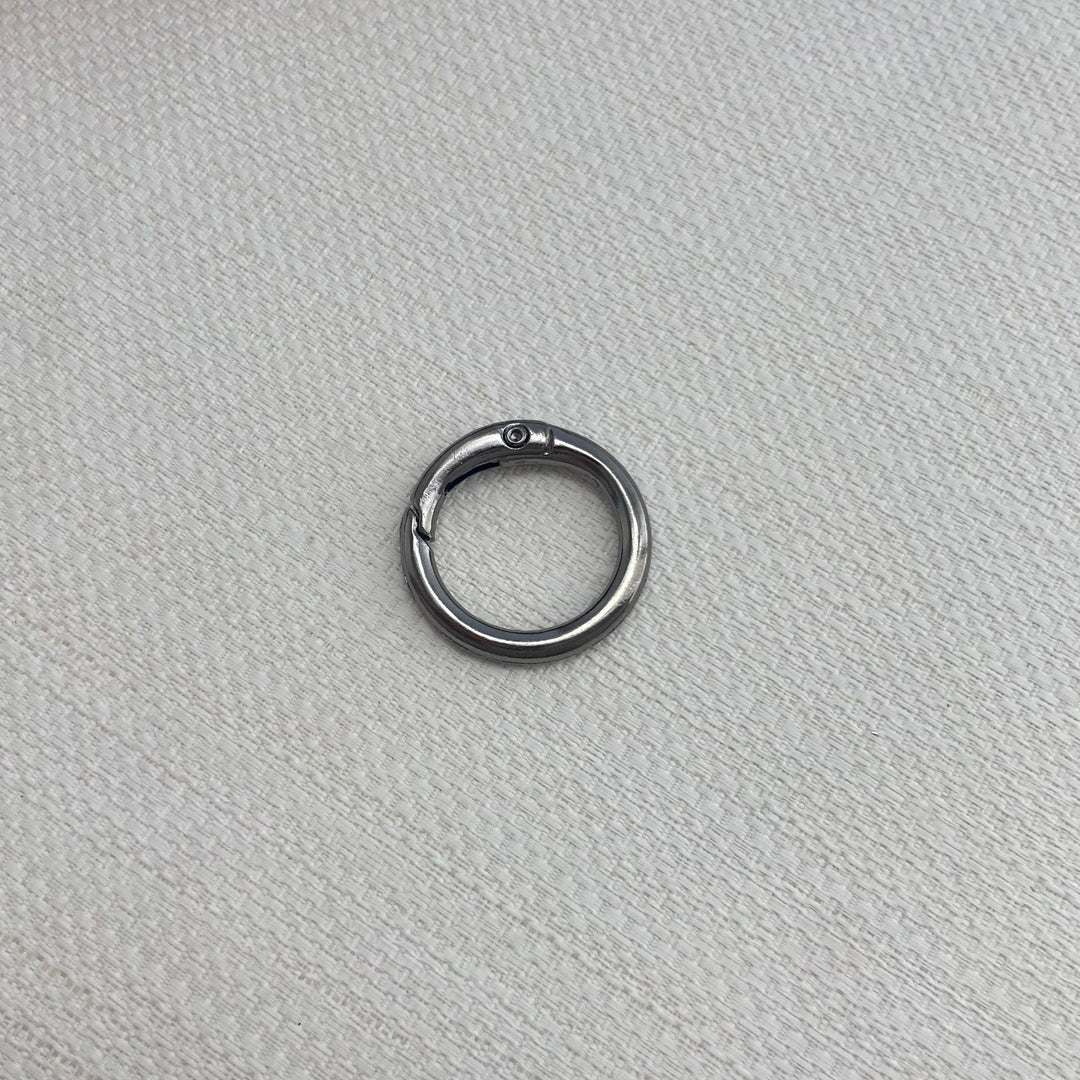 Versatile Circular Keyring Kalsten