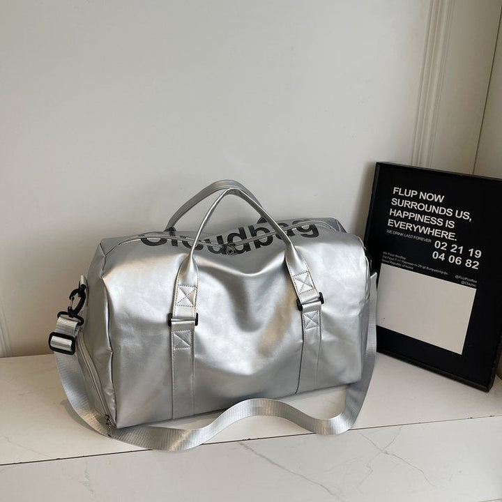 Sporty travel bag with robust design and adjustable shoulder strap Kalsten