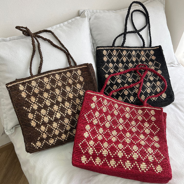 Handcrafted knit bag with floral design Kalsten