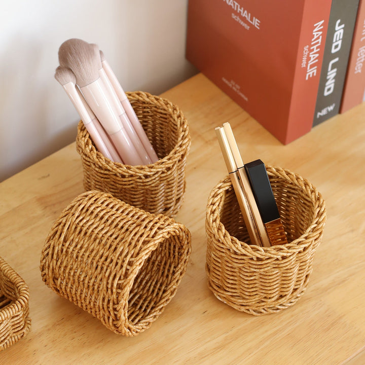 Unisex Handwoven Plant Pot Kalsten
