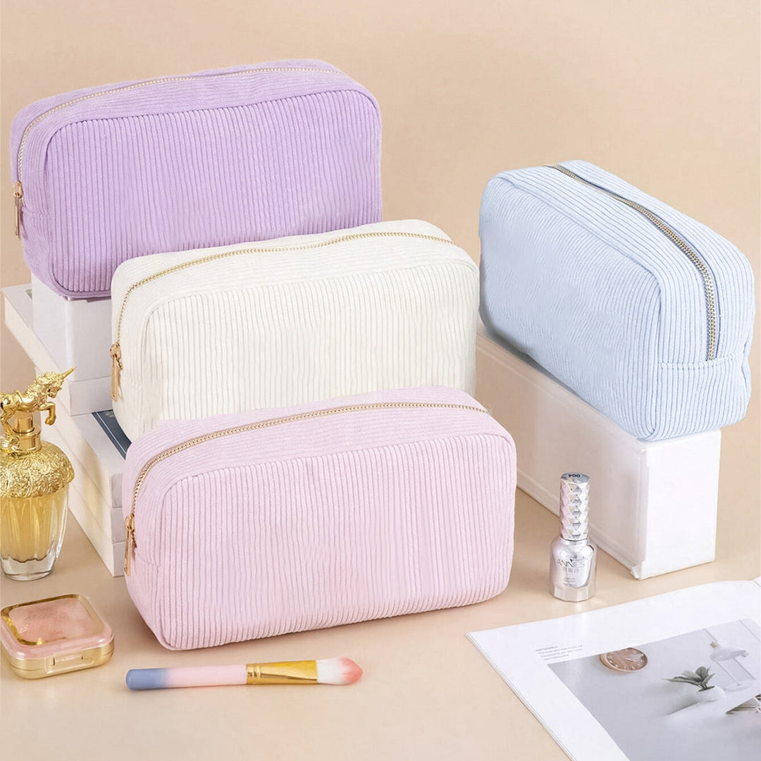 Cosmetic organizer with structured design Kalsten