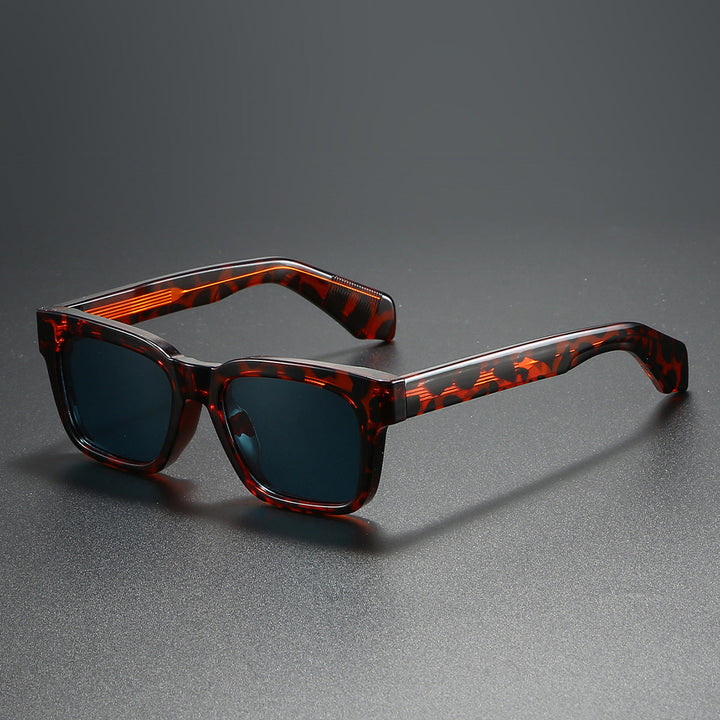 Women's square sunglasses with distinctive tortoiseshell pattern Kalsten