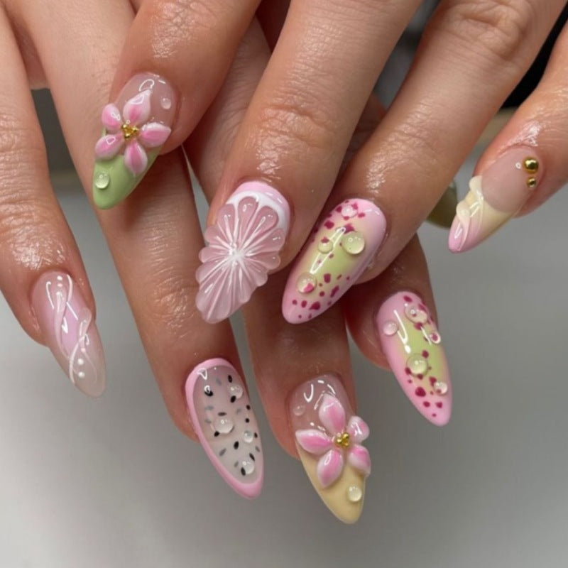 Animal-Inspired Press-On Nail Art Set Kalsten