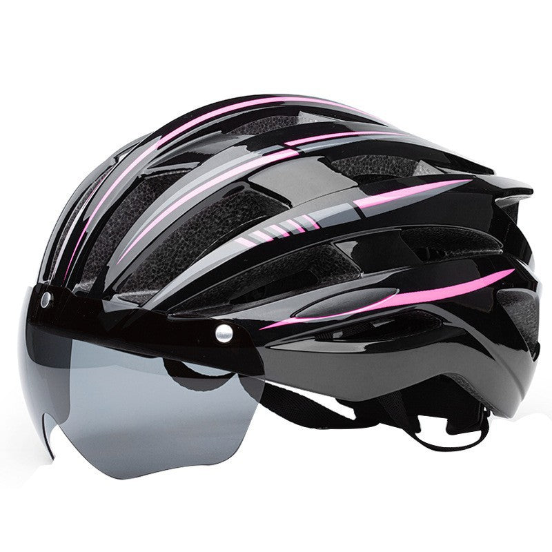 Road bike helmet with visor-friendly design and excellent ventilation Kalsten