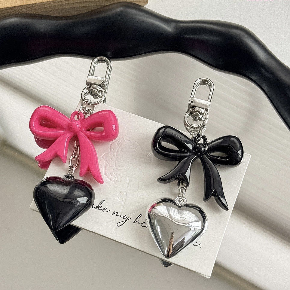 Heart-Shaped Charm Keychain kalsten