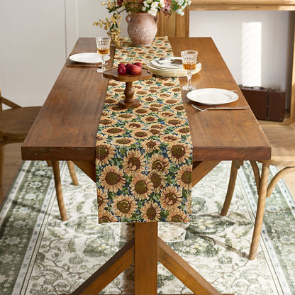 Elegant Floral Pattern Table Runner