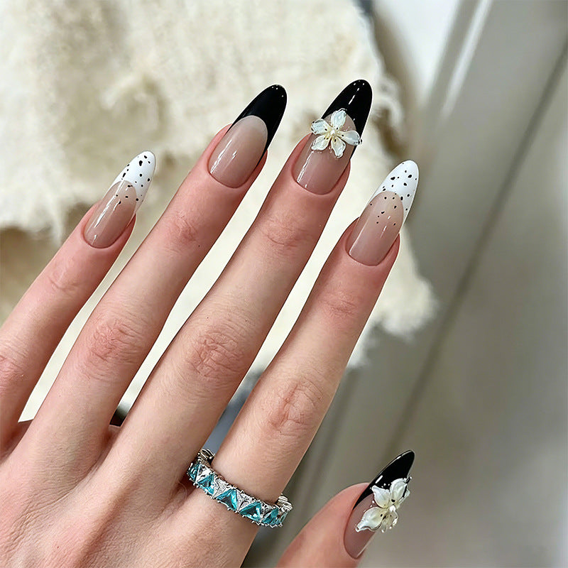 Artificial nails with exclusive flower design Acalora