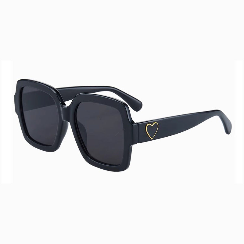 Women's fashionable sunglasses with exclusive heart detail Kalsten