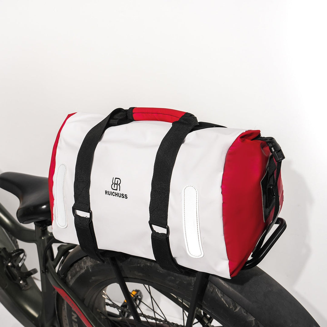 Sporty Fitness Duffel Bag With Reflective Accents Kalsten