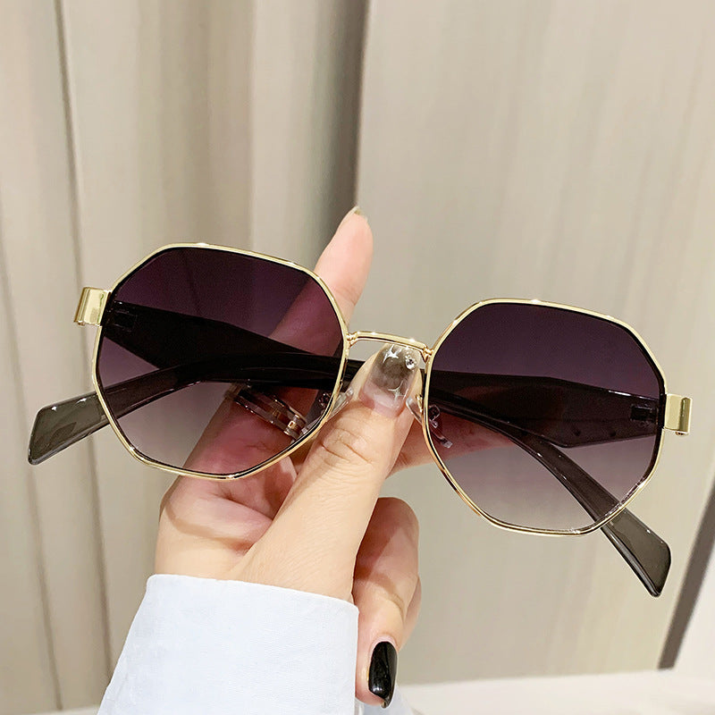 Women's fashionable sunglasses with high-quality rectangular frame and UV protection Kalsten