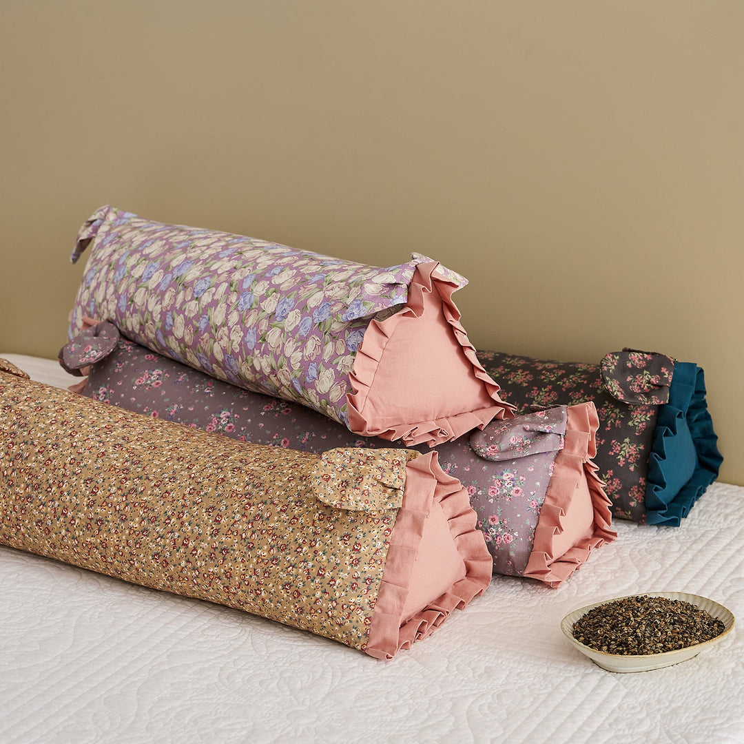 Meditation roll with playful floral pattern Kalsten