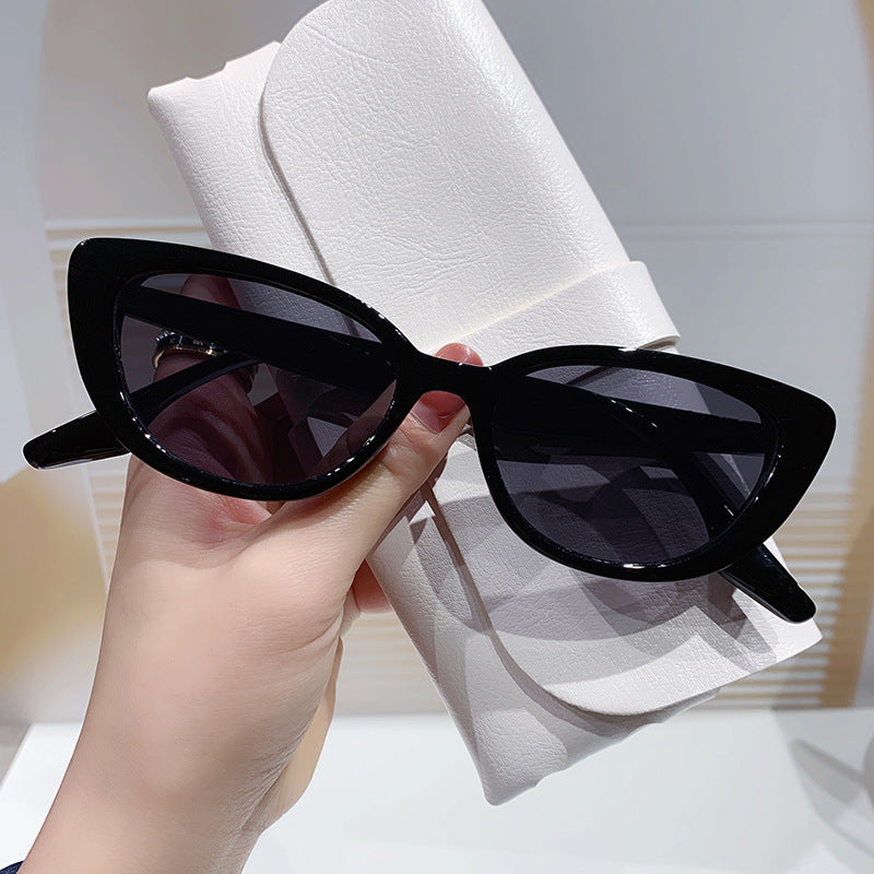 Ladies Cat-Eye Sunglasses with elegant, rimless design Kalsten