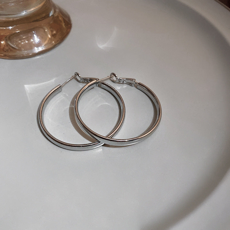 Elegant and Minimalistic Hoops Made of High-Quality Stainless Steel Kalsten