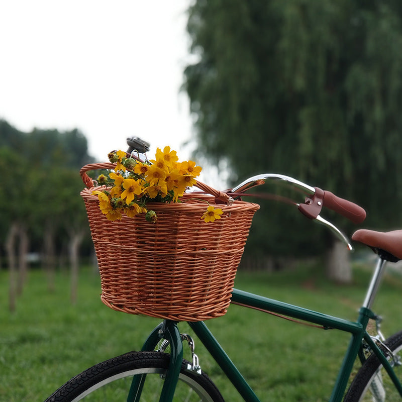 Elegant Picnic Basket Kalsten