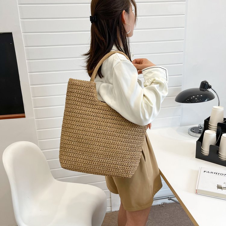 Spacious Macrame Tote Bag Kalsten