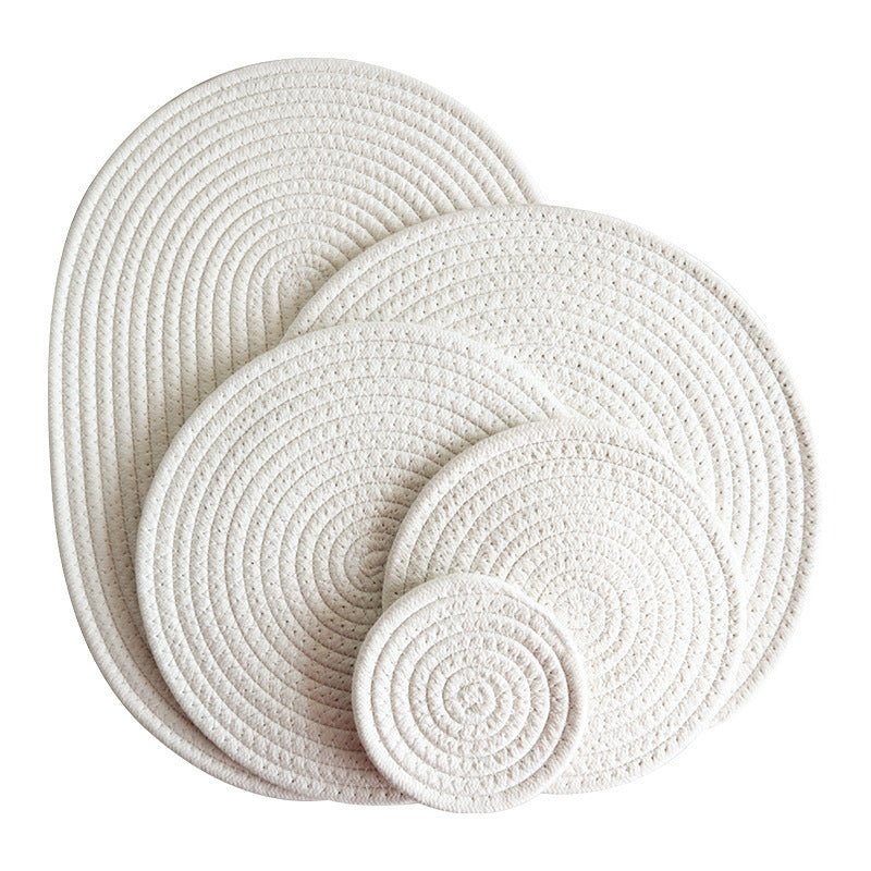 Ladies round placemats made of high-quality natural material Kalsten