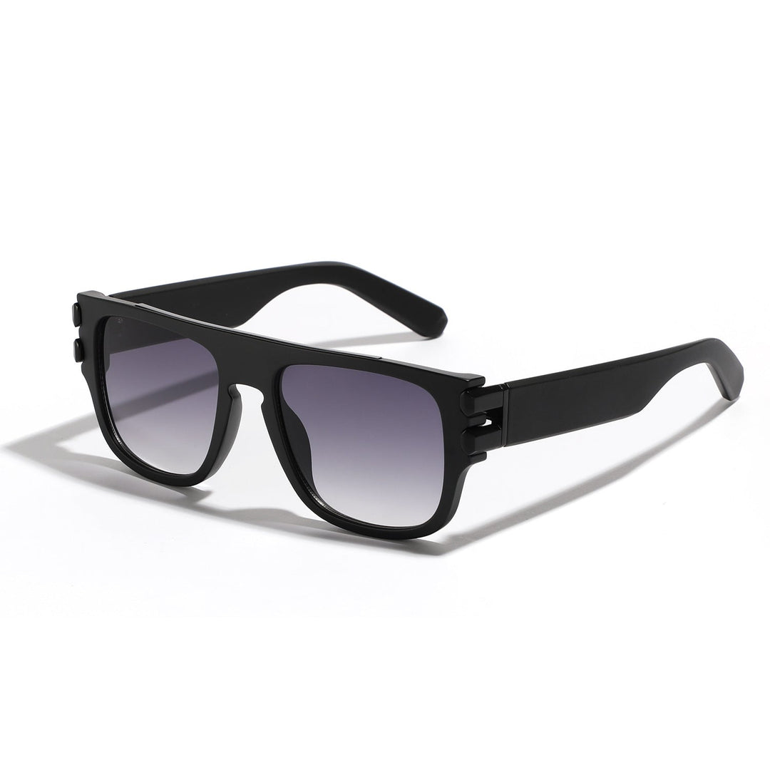 Ladies trendy oversized sunglasses with striking design Kalsten