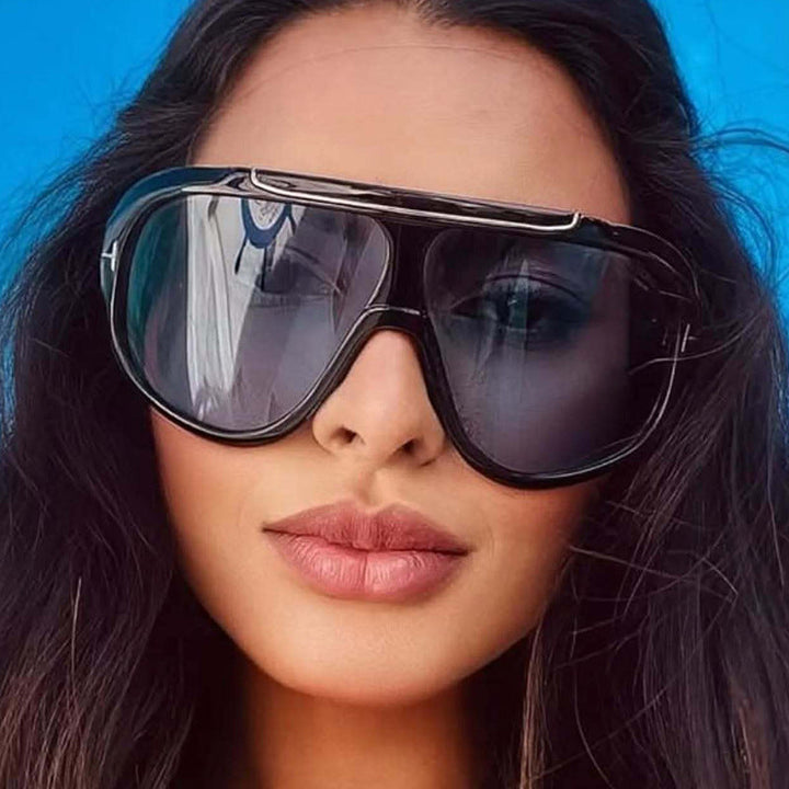 Ladies oversized sunglasses in a modern, transparent design Kalsten