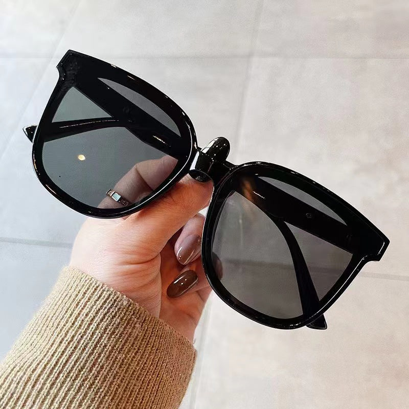 Women's Fashion Cat-Eye Sunglasses with Trendy Design Kalsten