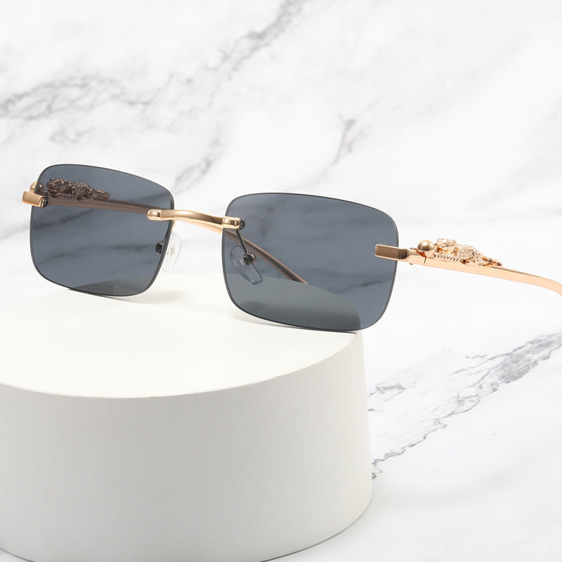 Women Designer Sunglasses with Fine Metal Frame and Luxurious Details Kalsten