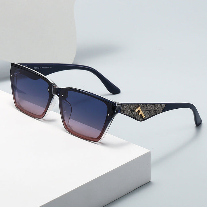 Women's square sunglasses with matte frame and fashionable accents Kalsten
