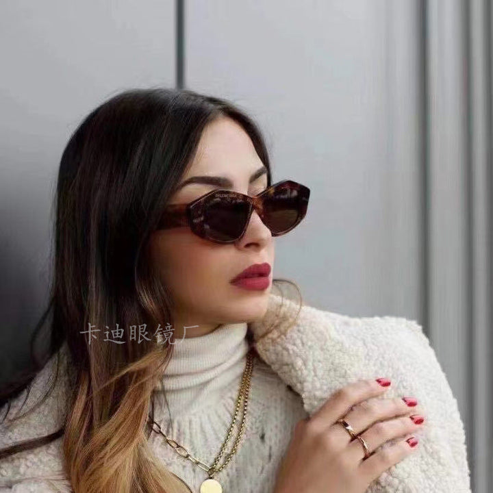 Women's geometric sunglasses with unique, futuristic design Kalsten