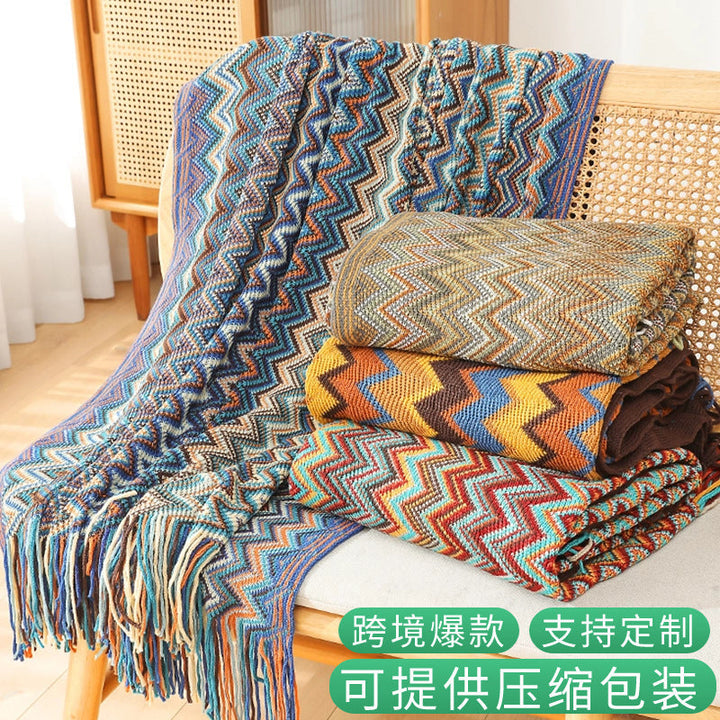 Ladies Decorative Zigzag Pattern Blanket Kalsten