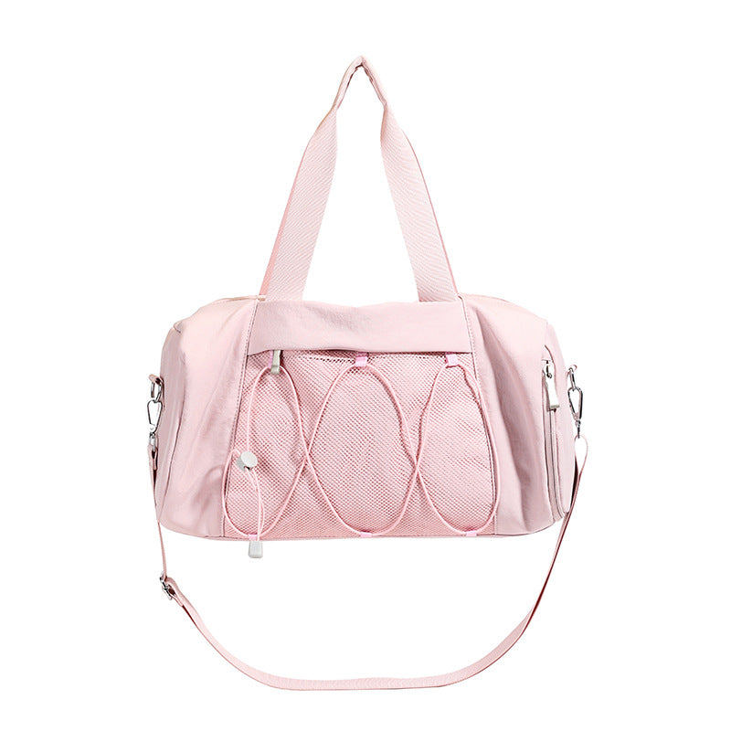 Sporty shoulder bag with adjustable carrying handles and breathable mesh material Kalsten