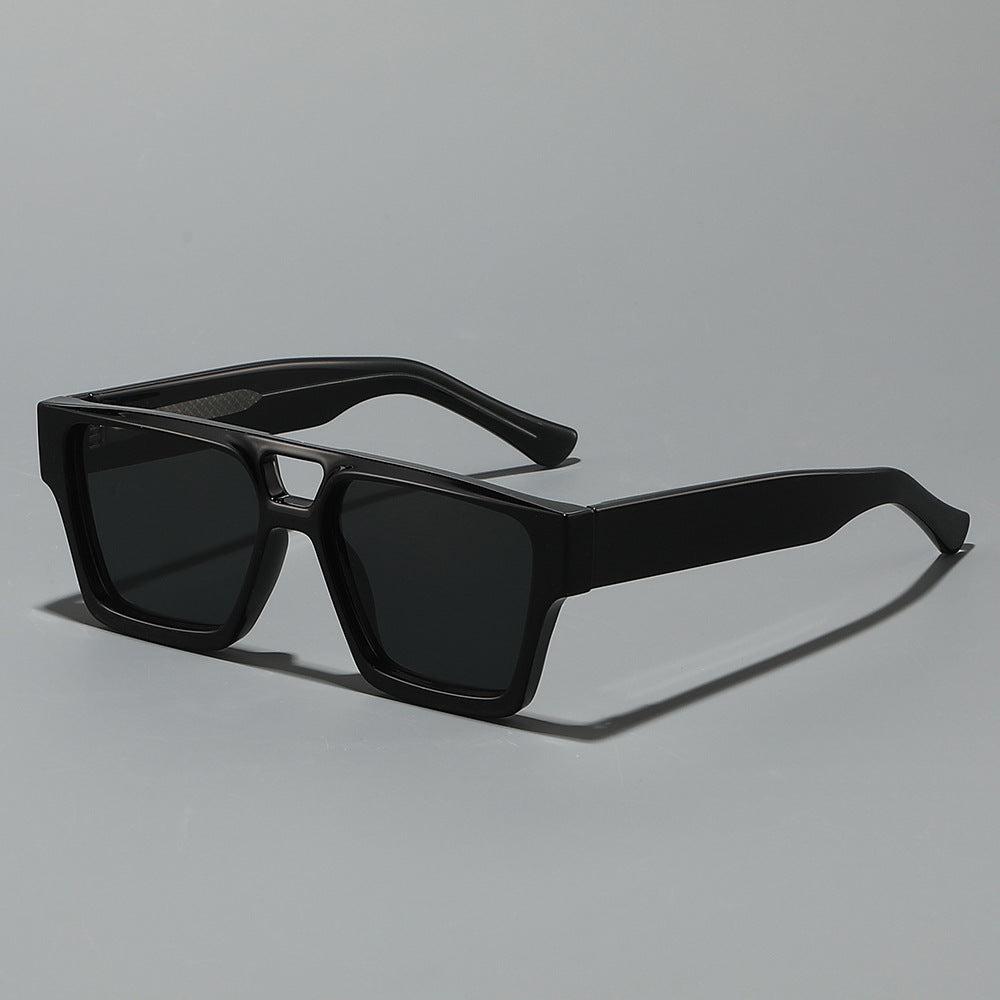 Women's sporty rectangular sunglasses with UV protection and trendy design Kalsten