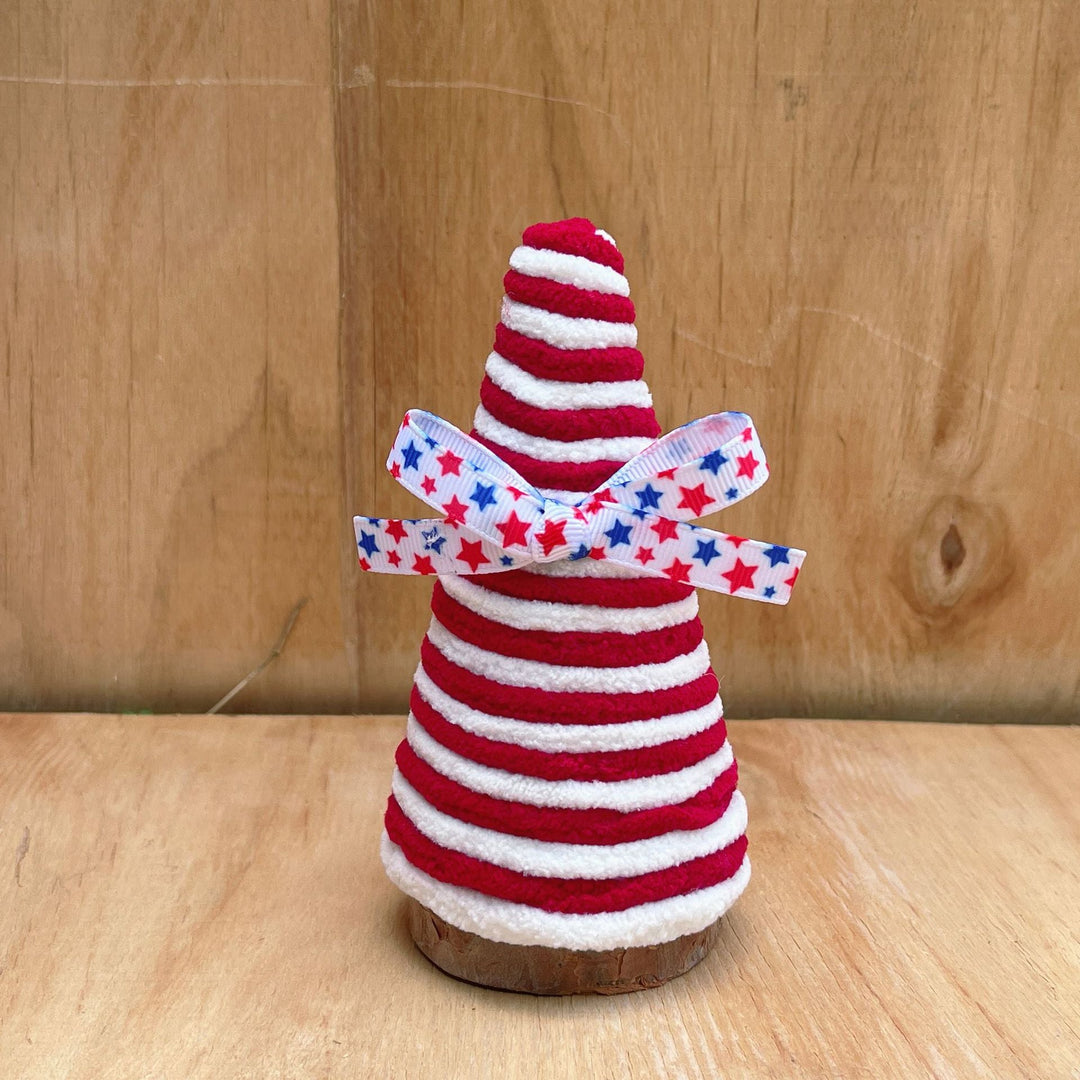 Unisex decorative table top Christmas tree made of felt and knitted structure with star appliqués Kalsten