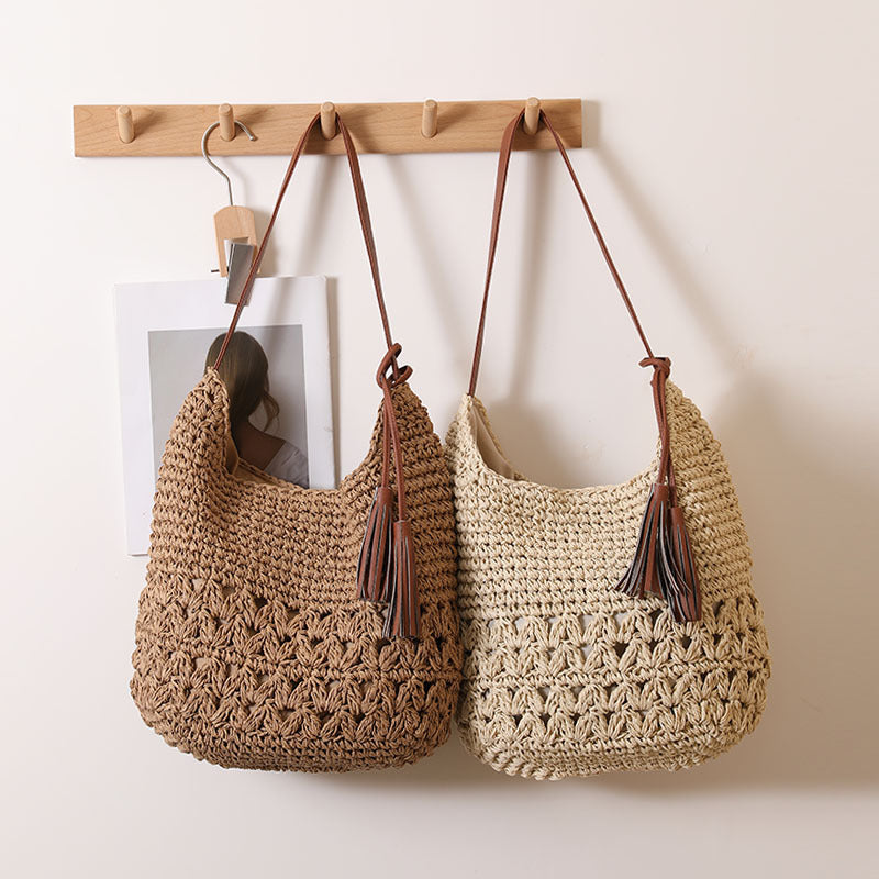 Handcrafted Shoulder Bag Made of Braided Natural Material Kalsten