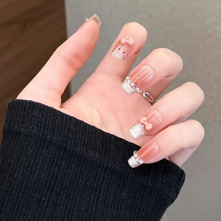 Elegantly Designed Crystal-Embellished Press-On Nail Set Kalsten