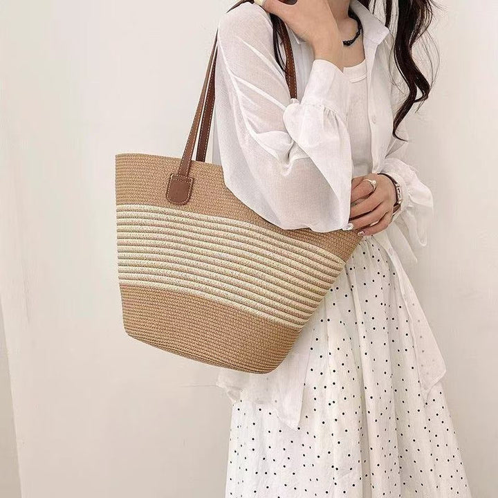 Oversized Beach Bag Made of Woven Material Kalsten