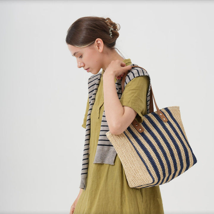 Stylish and Spacious Shopping Bag Kalsten