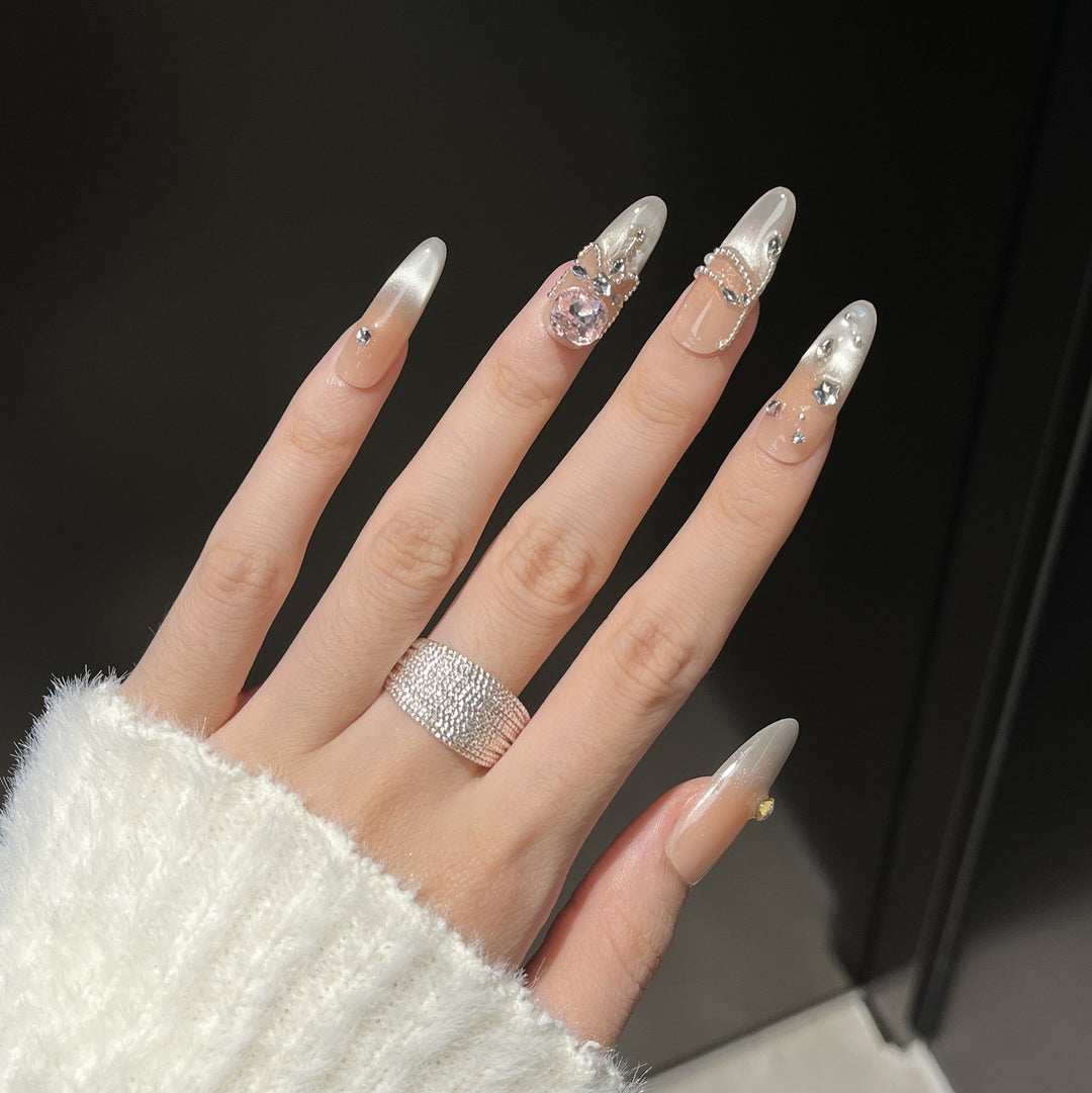 Luxury Rhinestone-Embellished Nail Art Extensions Kalsten