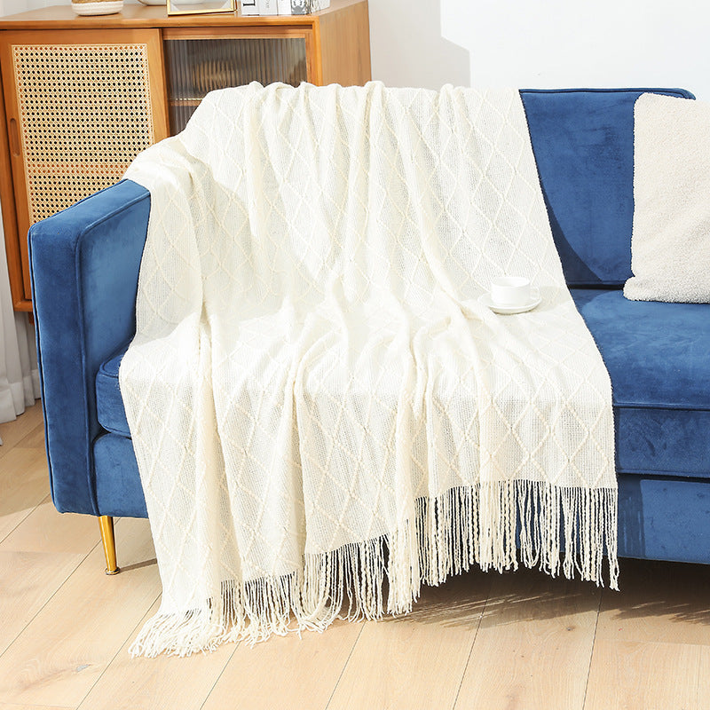Women High-quality and stylish fleece blanket with modern textured pattern Kalsten
