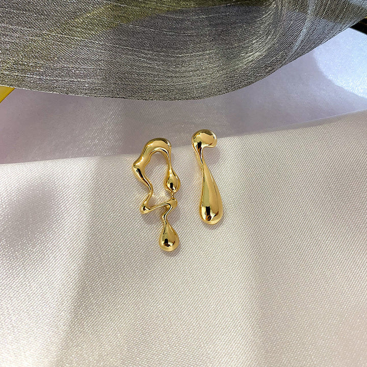 Elegant and Modern Minimalistic Earrings Kalsten