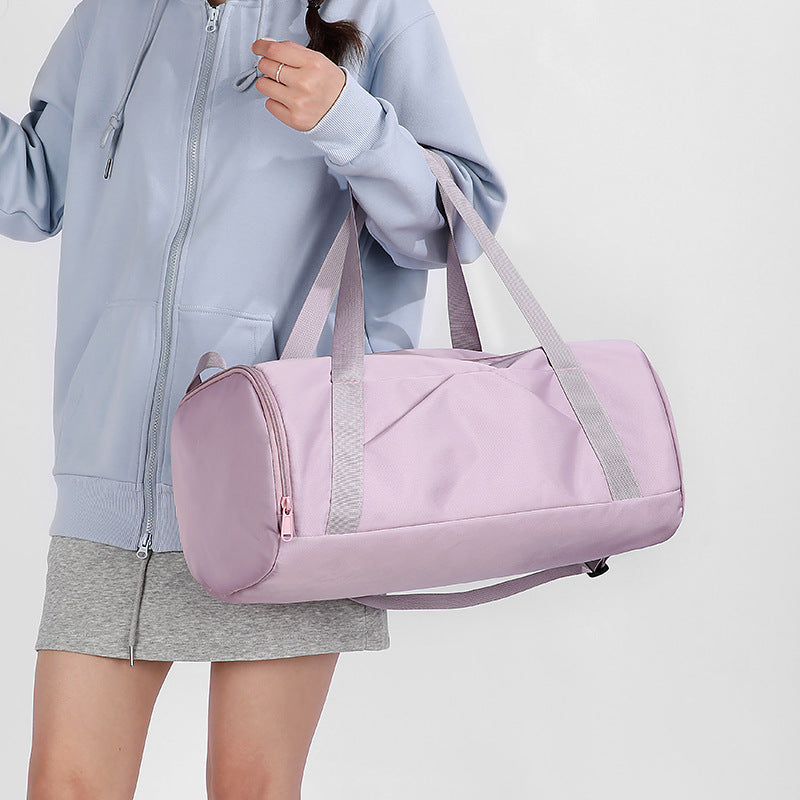 Sporty travel bag with adjustable shoulder strap and sturdy material Kalsten