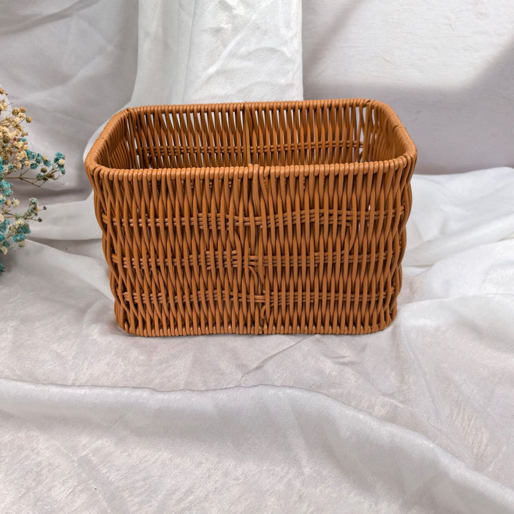 Women's stylish rattan container with pearl handle Kalsten