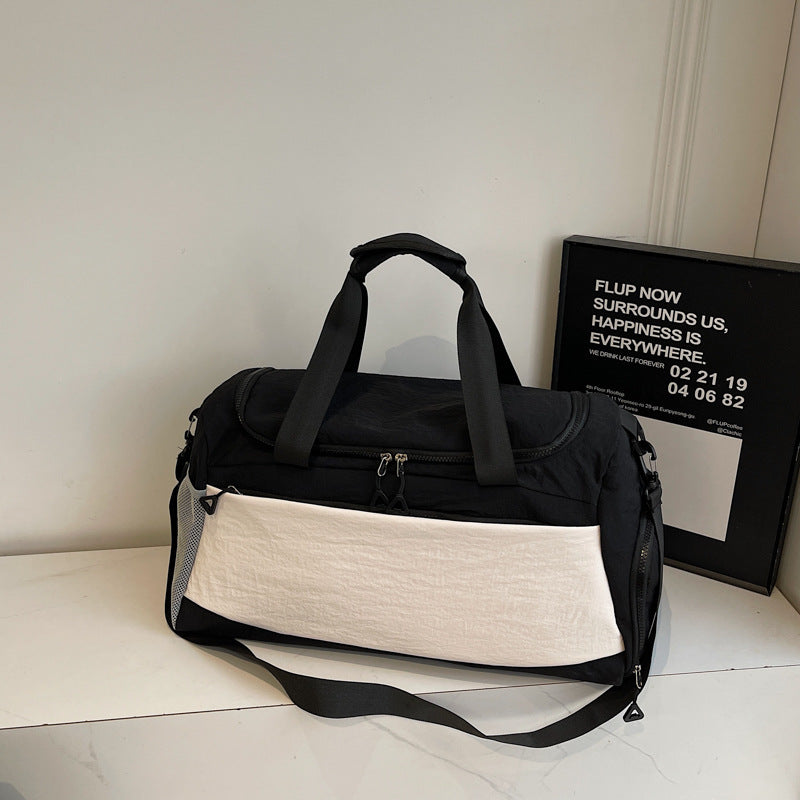 Sporty travel bag with multiple compartments Kalsten