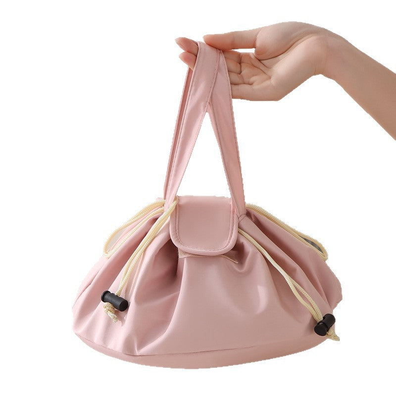 Multifunctional storage bag with retractable design Kalsten