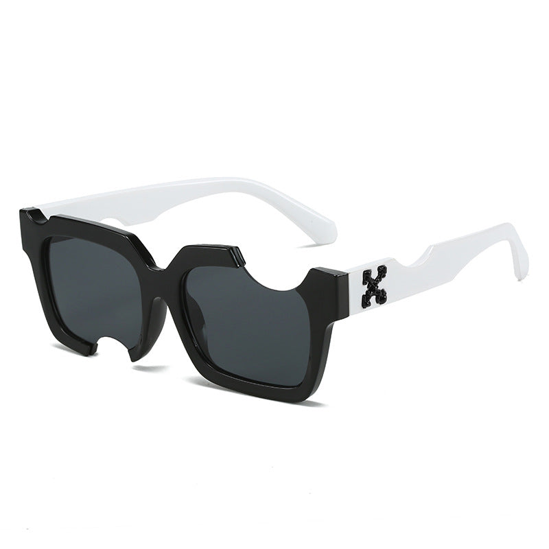 Women's modern, geometric sunglasses with exceptional frame Kalsten