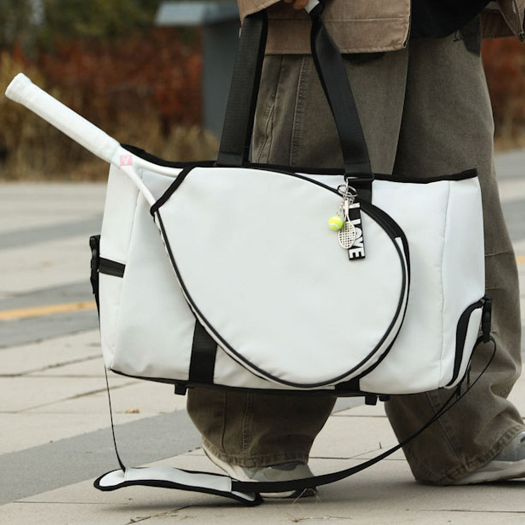 Versatile sports and travel bag with innovative storage Kalsten